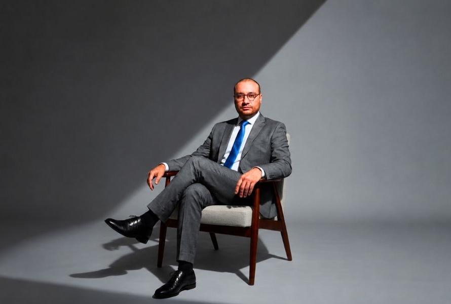 who is the best forgery lawyer in the uae