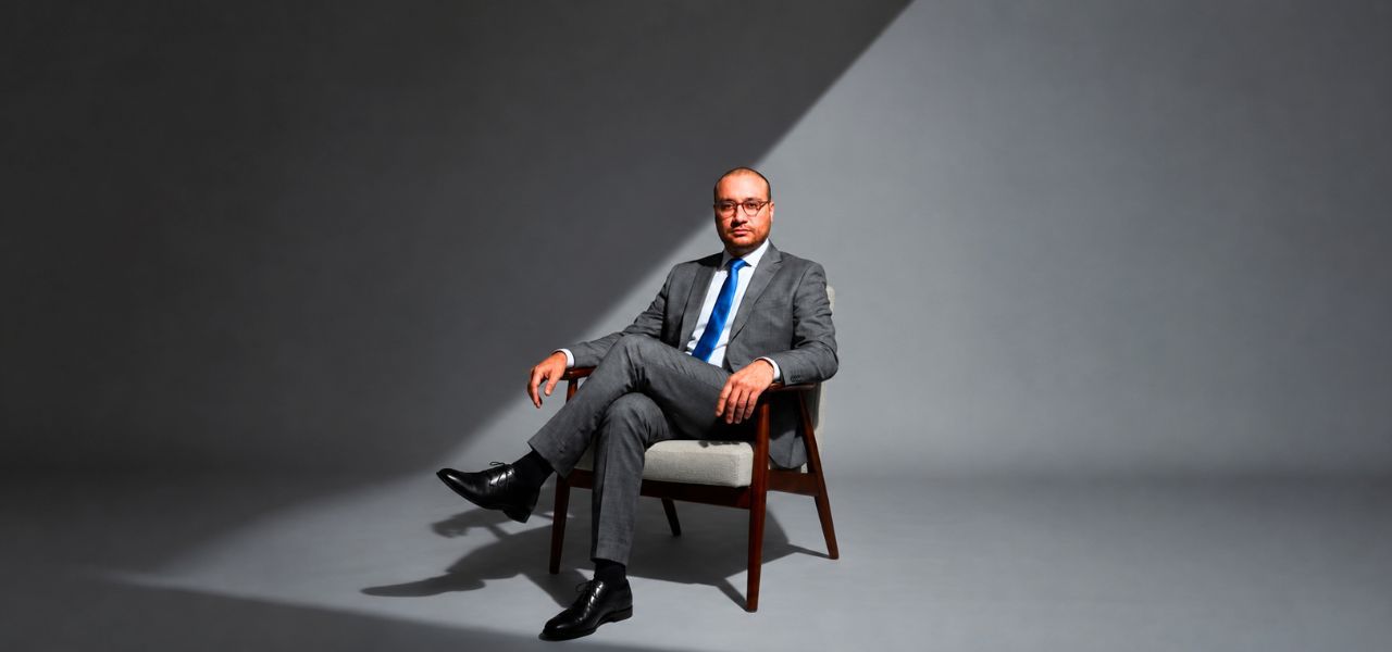 who is the best forgery lawyer in the uae
